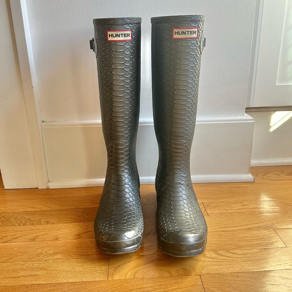 Hunter Silver Snake Rubber Rain Boots
